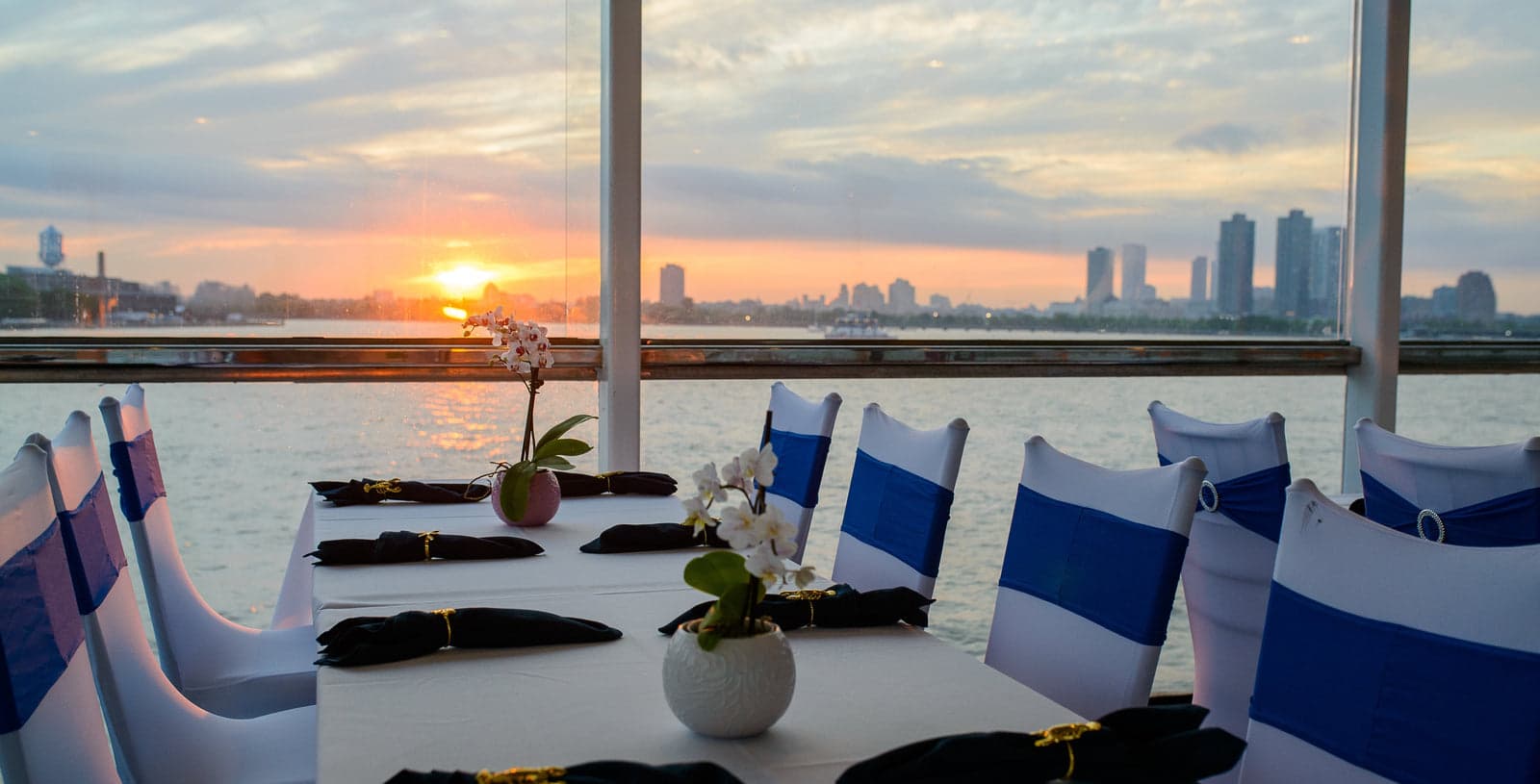 A couple on a romantic cruise in New York