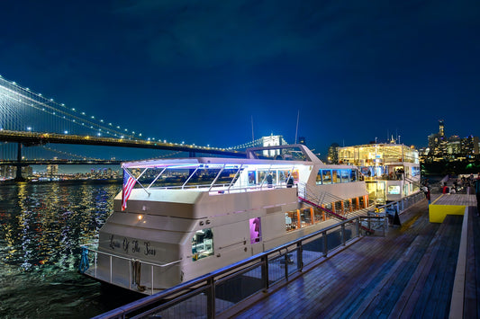 Top 5 Reasons to Watch NYC’s 4th of July Fireworks from the Water