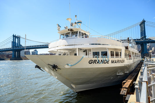 Where to Celebrate the New Year in New York - a Yacht Is the Perfect Solution