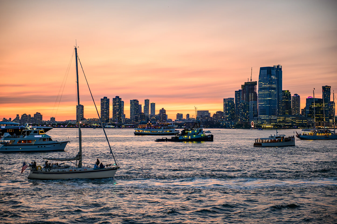 Best Places to Watch Breathtaking Sunsets from a Boat