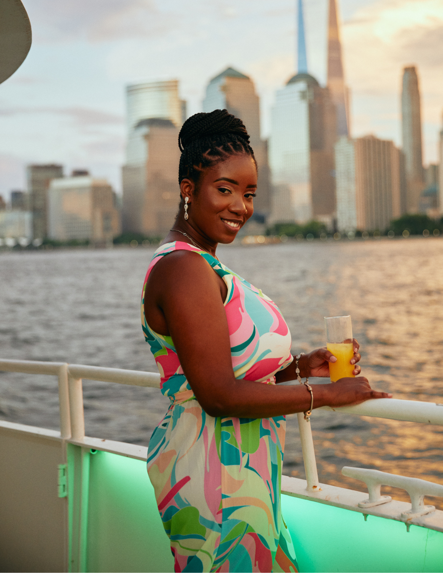 Louisa of the Seas Luxury Boat Tour New York with Drinks